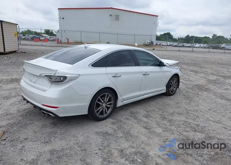2015 Hyundai Sonata Sport 2.0T z USA, uszkodzony, nr VIN 5NPE34AB7FH037014
